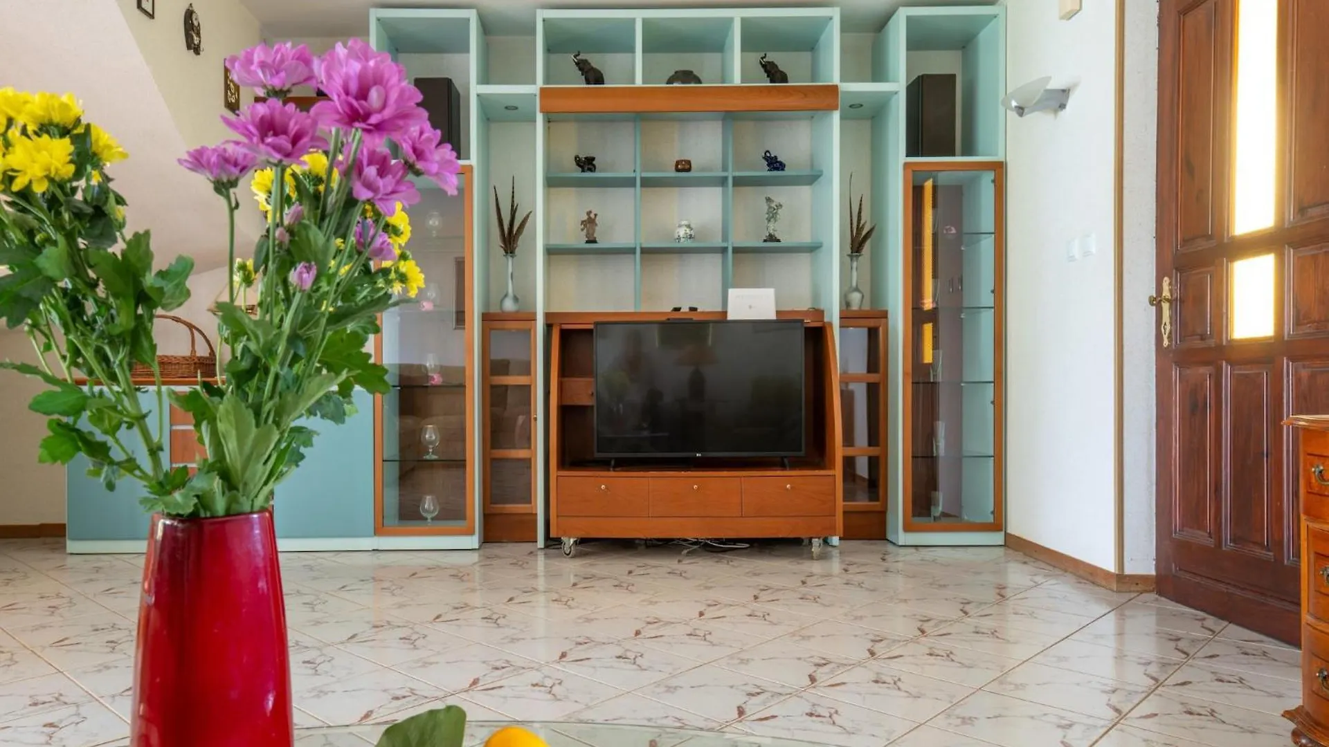 Spacious Holiday Home In Verteneglio Brtonigla
